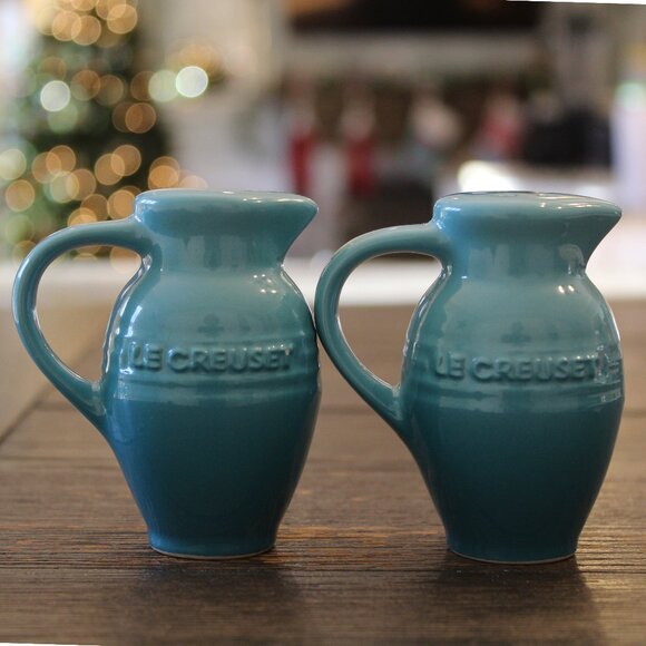 Le Creuset Other - Le Creuset Retired Limited Color Ombre Blue Salt & Pepper Shakers Set Stoneware